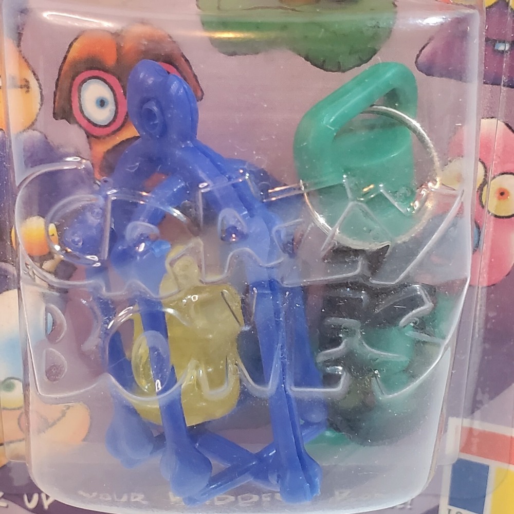 Vintage 1998 Toy Craze Inc Crazy Bones Bone Cage Green Keychain in Package - Picture 2 of 5